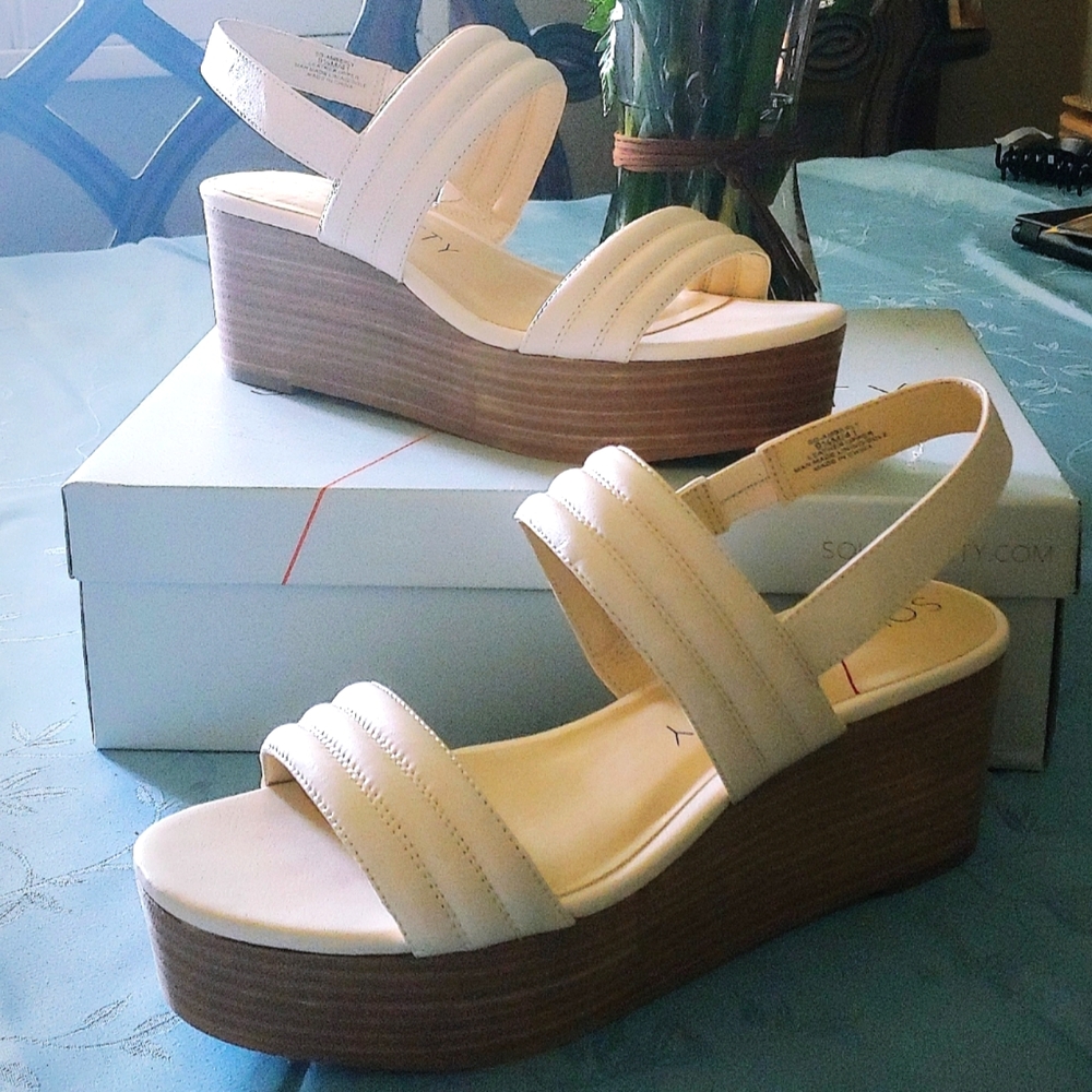 New Sole Society Sandals